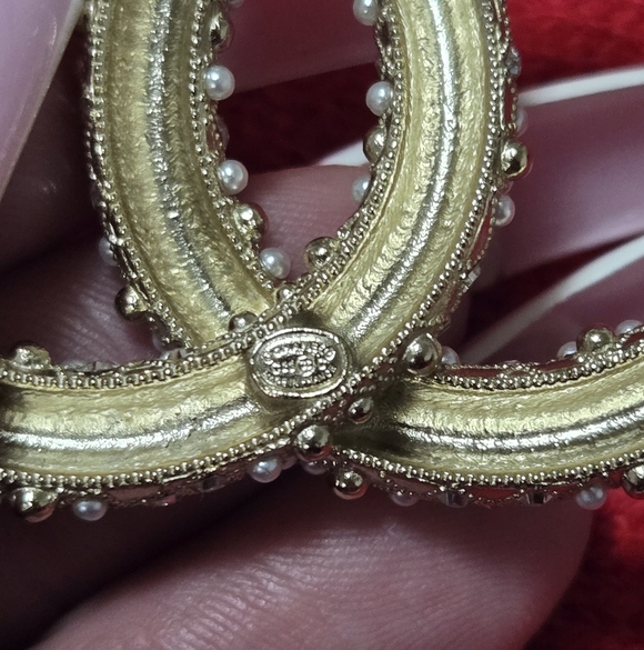 CC PEARLS & STONES BROOCH/PIN - Picture 7 of 9